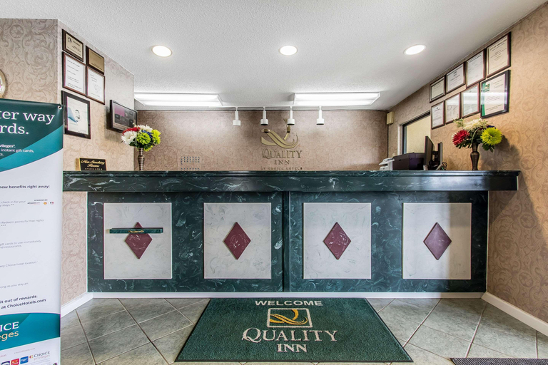 Public Area 2, Quality Inn Andalusia, Covington