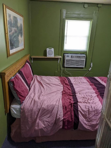 Bedroom 4, Moonlight Motel, Wayne
