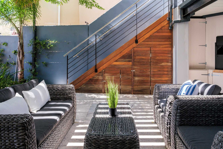 Room 2, Camps Bay 4bed Villa w Pool Luxe on Central, City of Cape Town