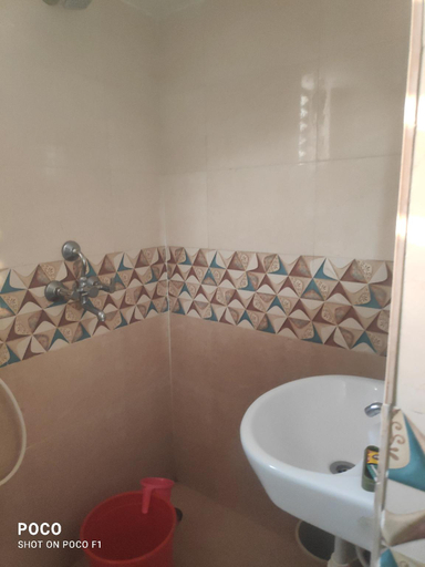 Bathroom 2, Cirilo's guesthouse Miramar Goa, North Goa