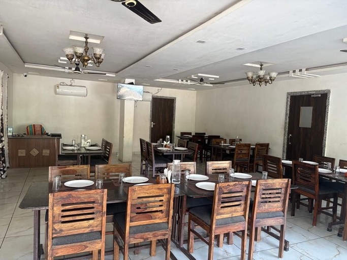 Food & Drinks, Shere Punjab Hotel & Restaurant, Sirohi