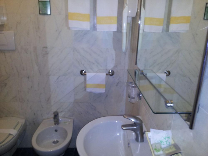 Bathroom 5, Hotel Granduca SPA & Parking, Grosseto