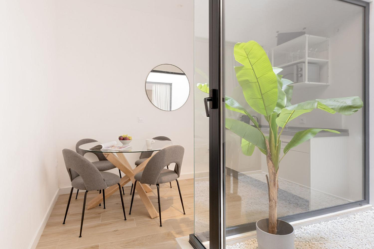 Facilities 5, Santa Ana 18 Suite Apartments, Sevilla