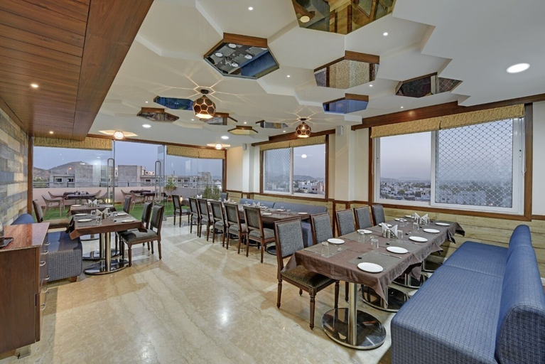 Food & Drinks 4, HOTEL CHERRYWOOD - Crafted for Comfort, Udaipur