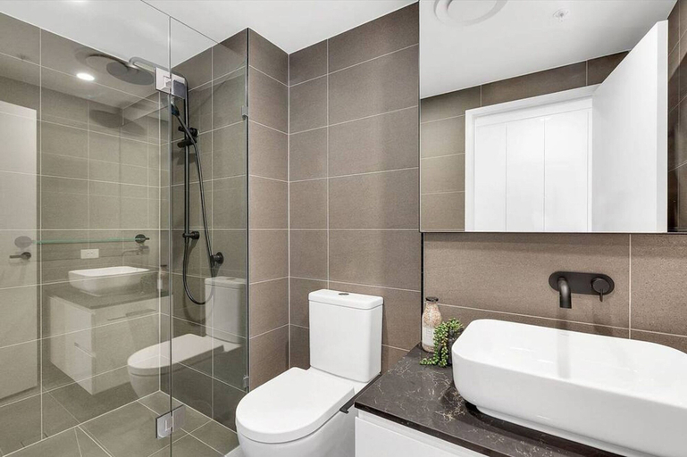 Room 5, 2BR Utopia Fortitude Valley Pool Rooftop King bed, Fortitude Valley