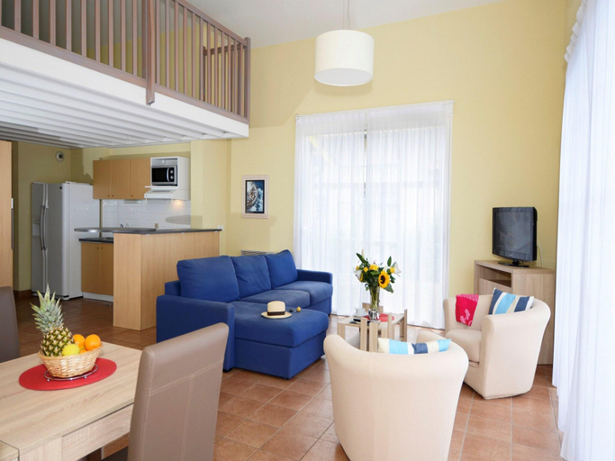 Others 5, Beautiful home in Gujan Mestras w/ , Gironde