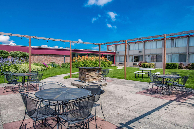 Exterior & Views 2, Quality Inn & Suites Albert Lea, Freeborn