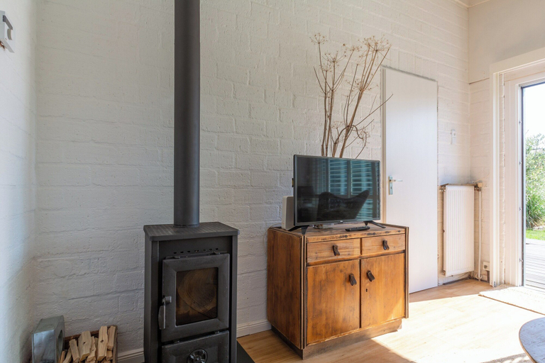 Living room 4, Bungalow in Callantsoog Near the Beach, Zijpe