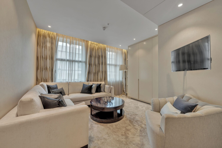 Others 5, The Baker Residences, London