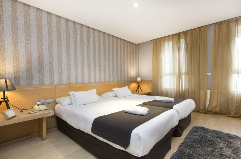 Bedroom 2, YOU & CO. J. Botanico Boutique, Valencia