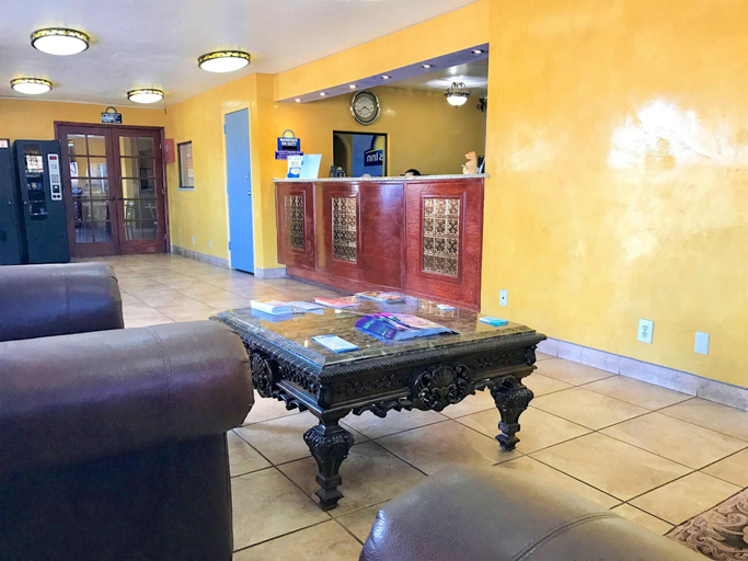 Public Area 2, Days Inn by Wyndham East Albuquerque, Bernalillo