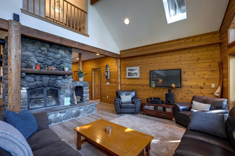 Others 5, 07MF - Lake Front - Hot Tub - BBQ - Sleeps 8, Whatcom