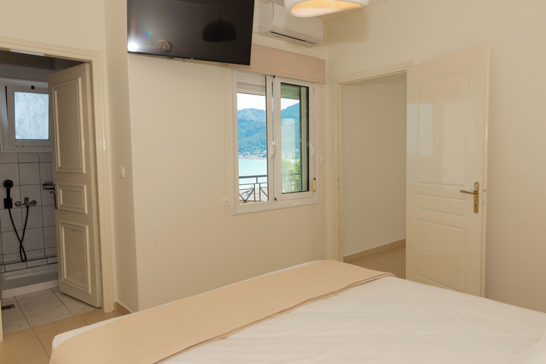 Bedroom 2, Ellinas Hotel, East Macedonia and Thrace