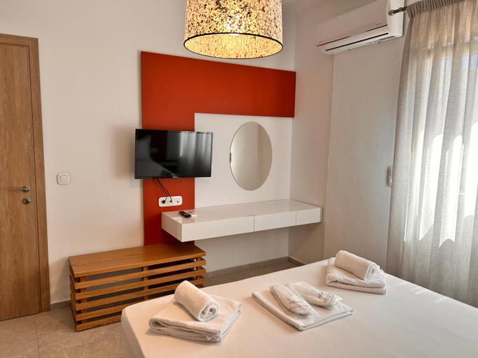 Facilities 2, Quince city 2, Crete