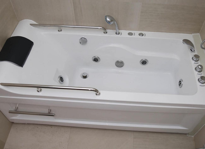 Bathroom 3, Daamat Hotel, Addis Abeba