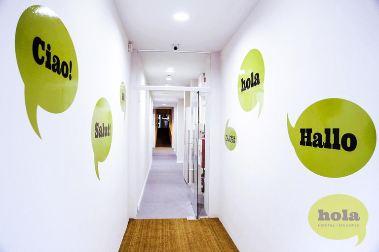 Public Area 2, Hola Hostal Eixample, Barcelona
