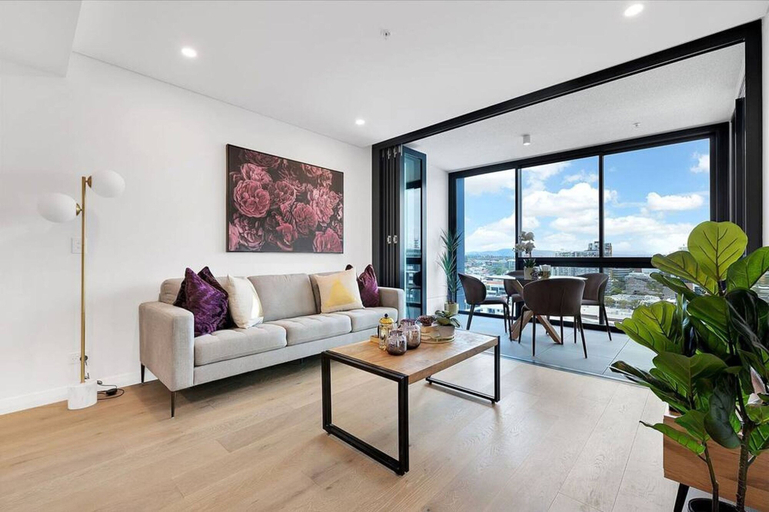 Room 2, 2BR Utopia Fortitude Valley Pool Rooftop King bed, Fortitude Valley
