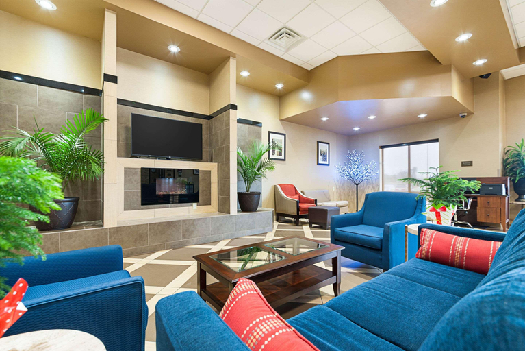 Public Area 2, Comfort Suites Batesville, Panola