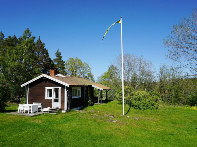 Others 3, 4 Person Holiday Home in Tyreso, Tyresö