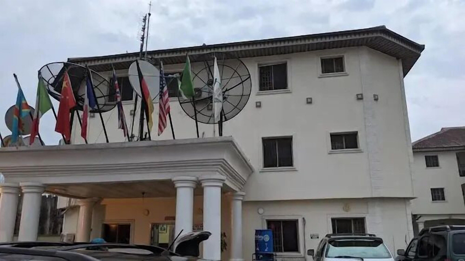 Exterior & Views, Exclusive Isno Hotel, Ikpoba-Okha