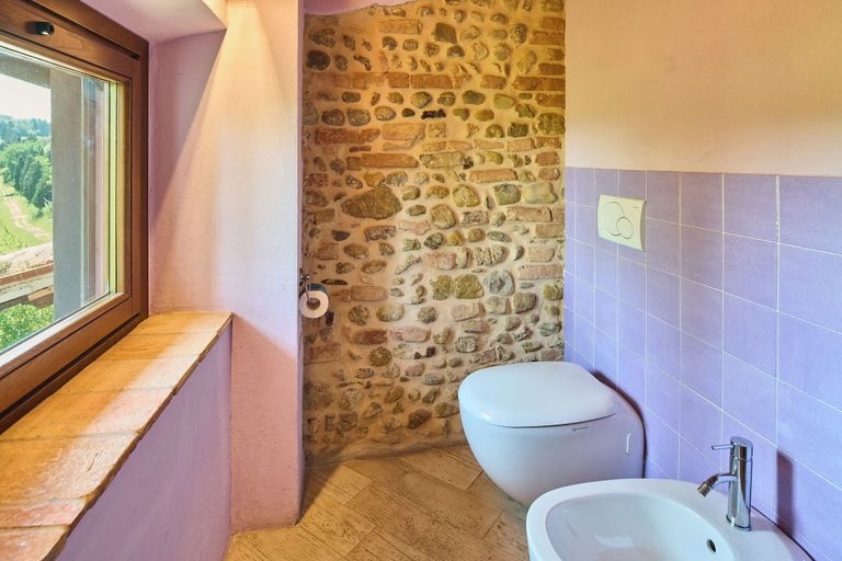 Bathroom 3, Borgo San Giusto, Florence