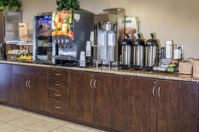 Food & Drinks, Microtel Inn & Suites By Wyndham Jacksonville Air, Duval