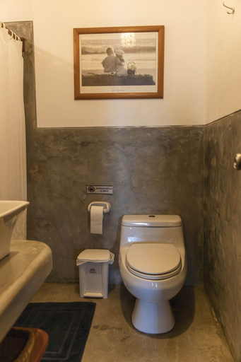 Room 2, w Stylish 5BR House in Mancora, Talara