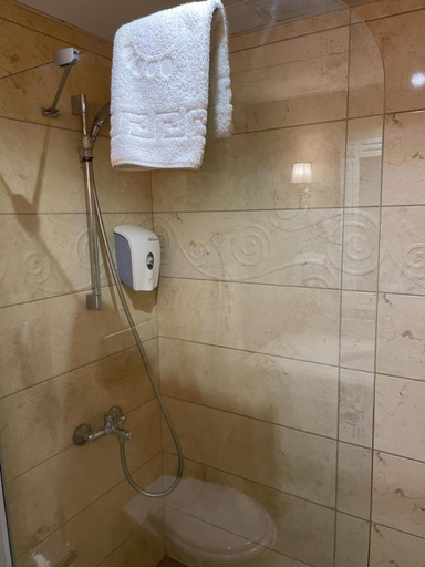 Bathroom 3, Hotel Carina (Entertainment Hotel), Kuşadası