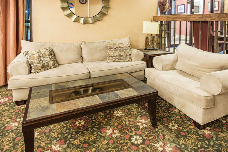 Public Area 2, Baymont by Wyndham Mobile/ I-65, Mobile