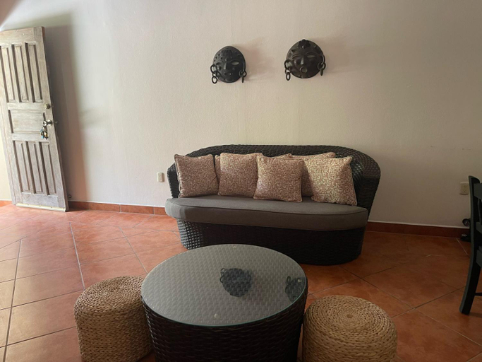 5, La Jolla de Guasacate - Digital Nomad Hotel, Tola