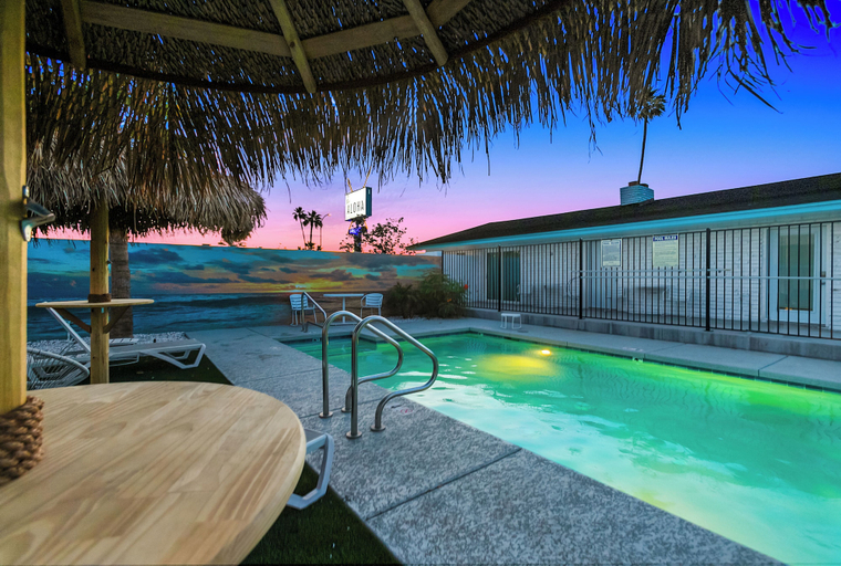 Sport & Beauty 5, Mākālea Studio suite li ili i, Maricopa