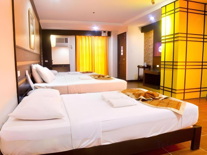 Bedroom 2, La Carmela de Boracay Hotel and Convention Center, Malay