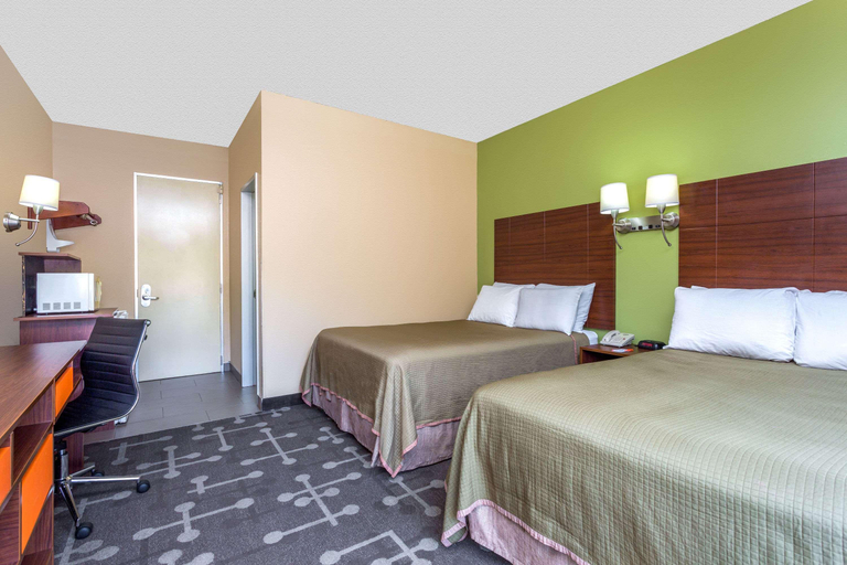 Bedroom 4, Howard Johnson by Wyndham Athens, Clarke