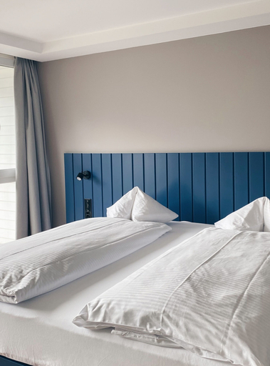 Bedroom 3, HOP Apartments & Suites, Interlaken