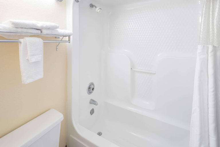 Bathroom 4, Days Inn By Wyndham Walterboro, Colleton