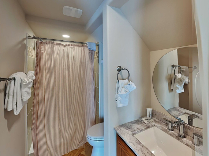 Bathroom, Blue Doubloon by Ryson Vacation Rentals, Brazoria