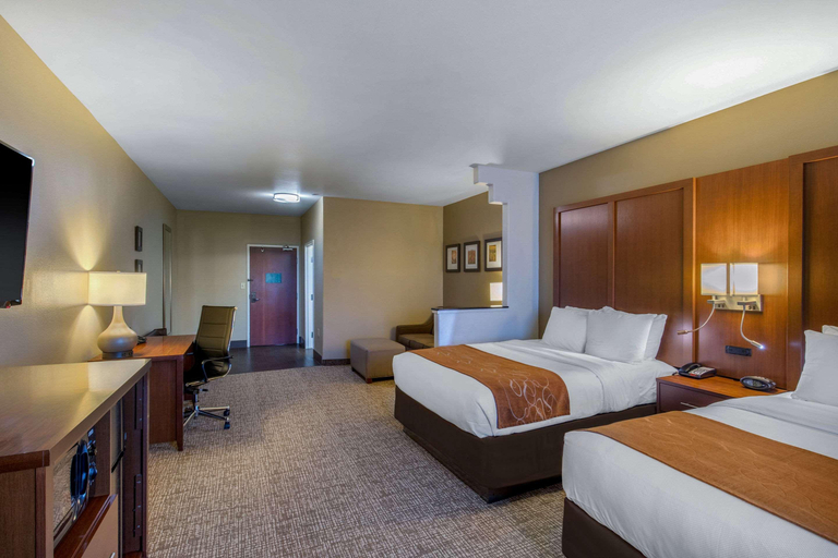 Bedroom 4, Comfort Suites Marshall, Harrison
