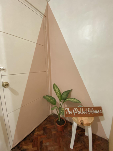 Others 5, Insta-worthy Rustic Studio with balcony -Room only, Iloilo City