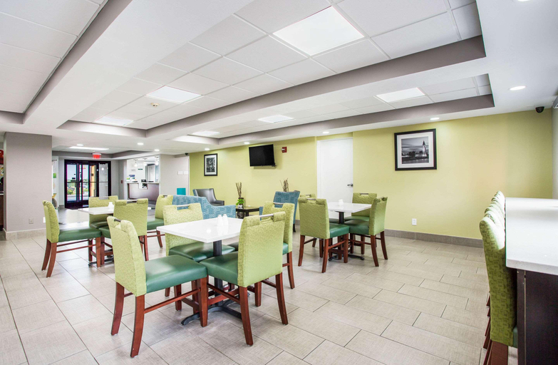 Public Area 2, Quality Inn White House, Robertson