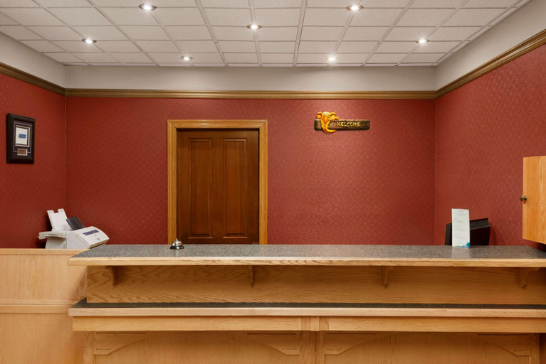 Public Area 2, Travelodge by Wyndham Quesnel, Cariboo