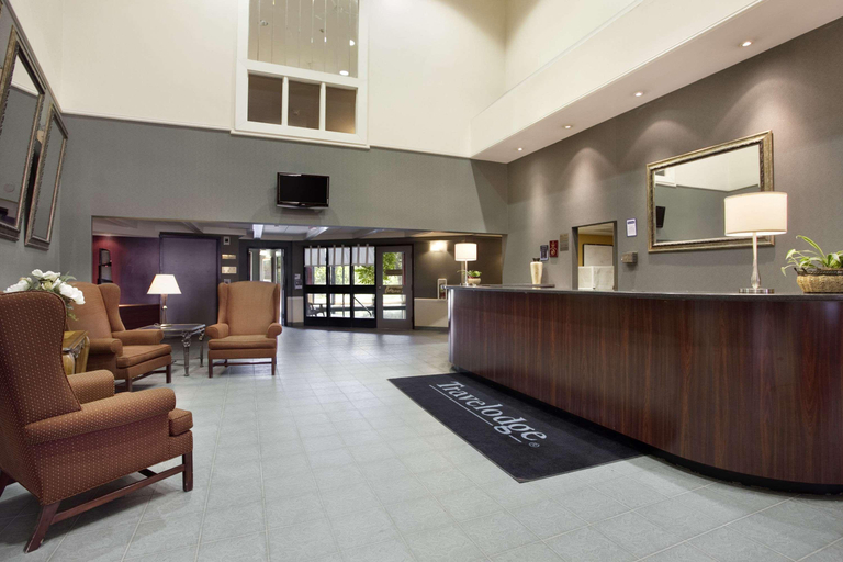 Public Area 2, Travelodge by Wyndham Ottawa East, Ottawa