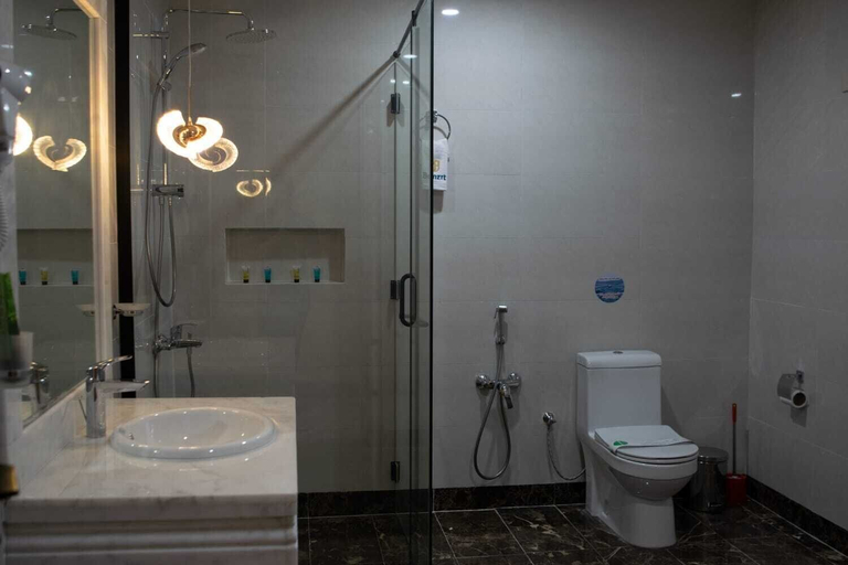 Bathroom 5, benzrthotel, Al Ahsa