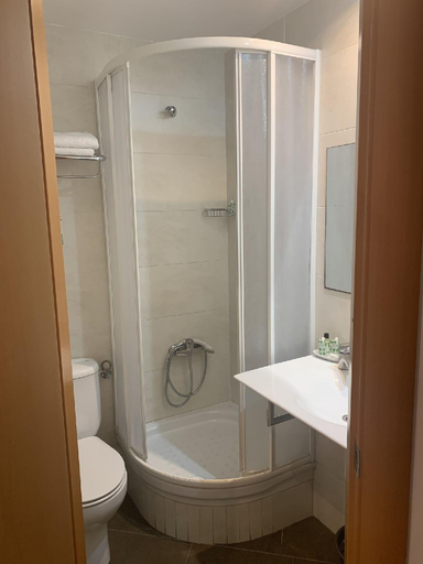 Bathroom 3, Ciudad Condal Paseo de Gracia, Barcelona