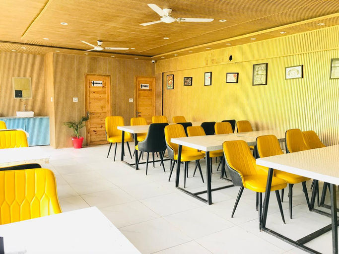 Food & Drinks 3, Eden Rock River Resort, Garhwal
