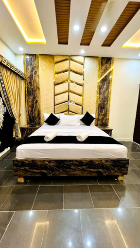 Bedroom 3, Royal palace hotel, Lahore