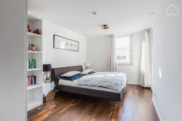 Bedroom 4, EXQUIS 2BR Luxury Apt. ROLF BENZ Parking Centre Kitchen Pick-up Service Airport, Böblingen