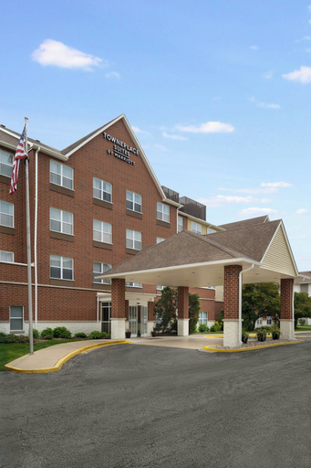 Exterior & Views 2, TownePlace Suites Chicago Naperville, Dupage