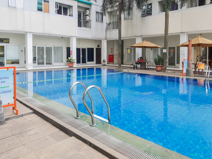Others 2, Modern Chic Studio at Sky View Apartment By Travelio, South Tangerang