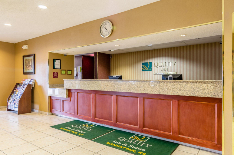 Public Area 2, Quality Inn & Suites Manhattan, Riley