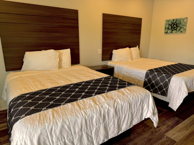 Bedroom 3, Garden Inn Express, Houston